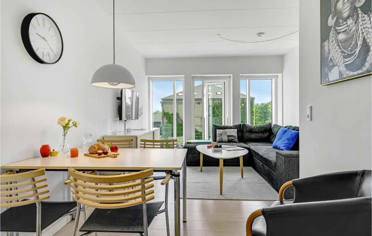 Gorgeous Apartment In Aarhus C With Wifi Екстер'єр фото